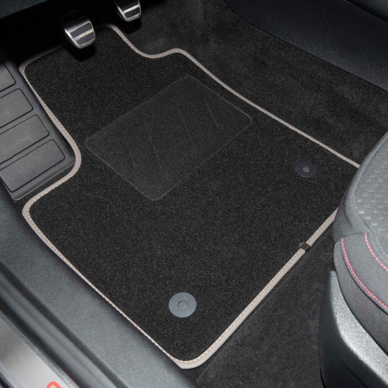 Karpets - Tapis sur-mesure pour VW Golf 5 GTI Pirelli @Karpets