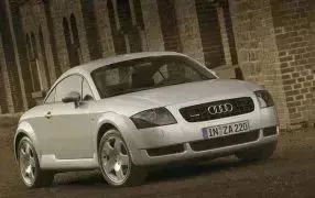 Demi-bâche adaptée à Audi TT 1996-2006 Housse de voiture compacte en route  ou au camping